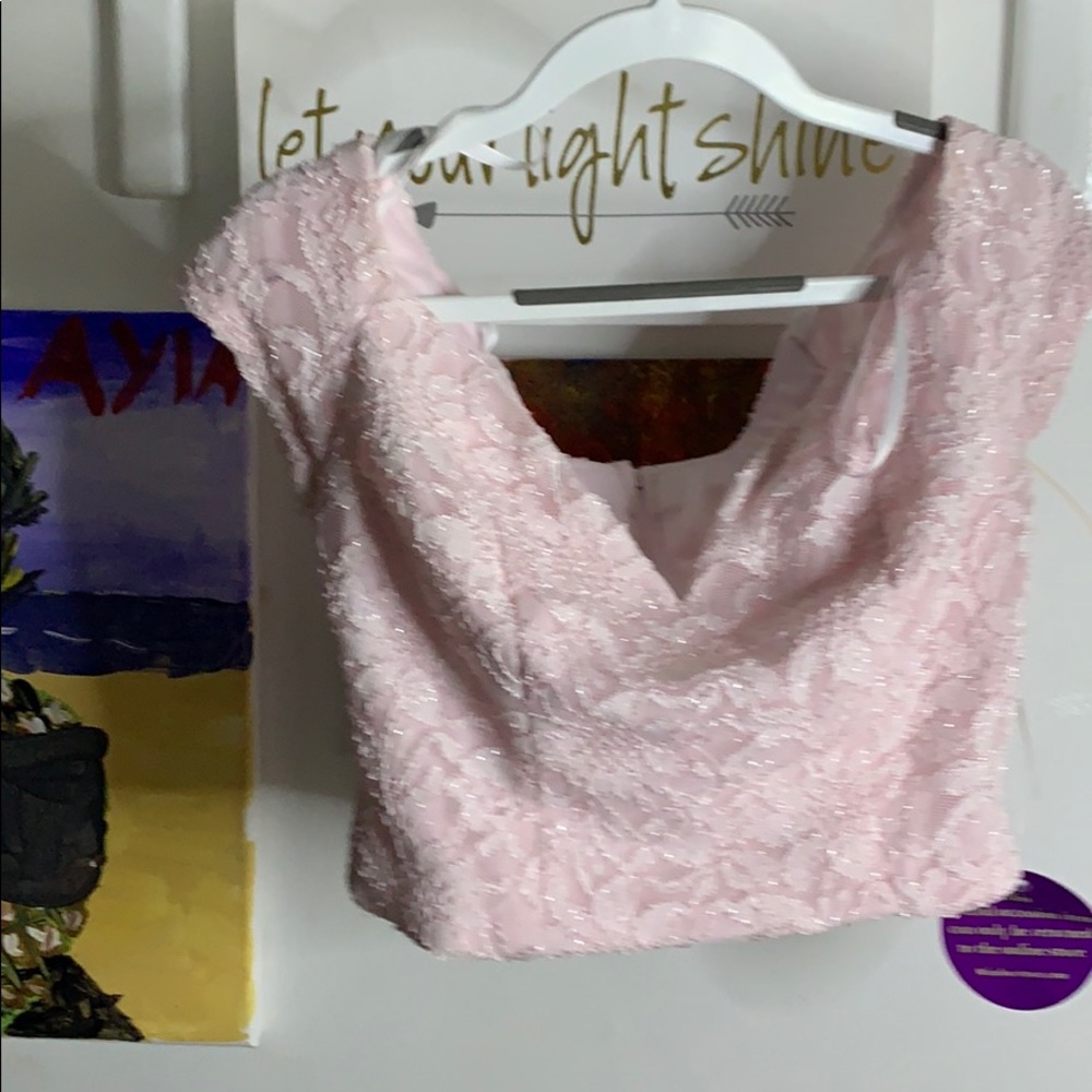 Blush pink v neck fitted shirt